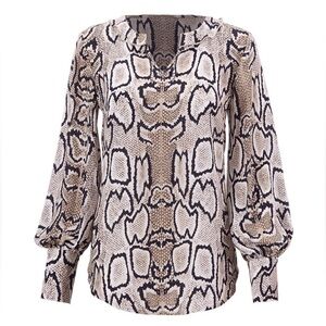 Cabi 3759 Serpentine Blouse Size Medium